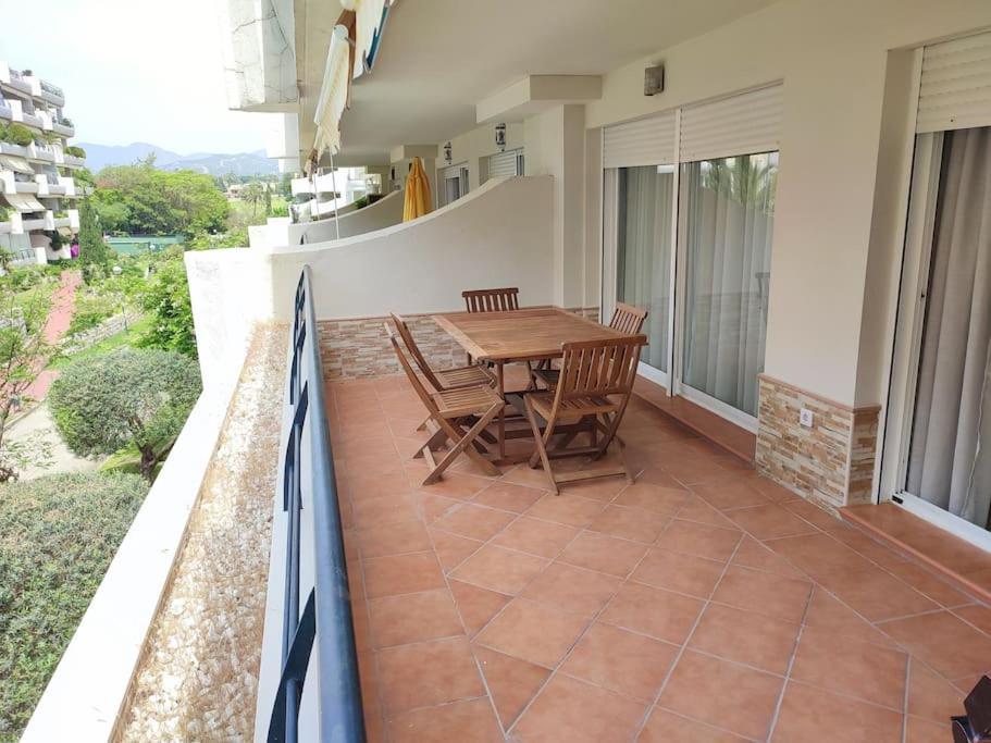 Sunny Guadalmina Apartment 马尔韦利亚 外观 照片