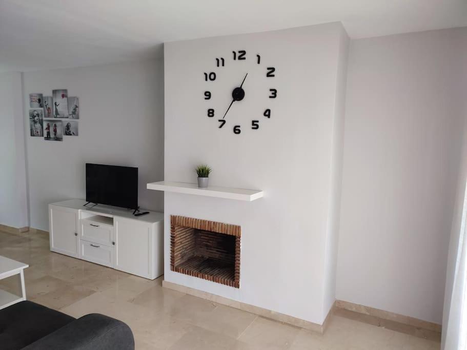 Sunny Guadalmina Apartment 马尔韦利亚 外观 照片